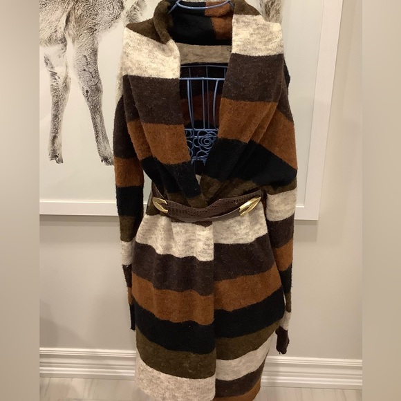 Sweaters - Wrap colorblock sweater